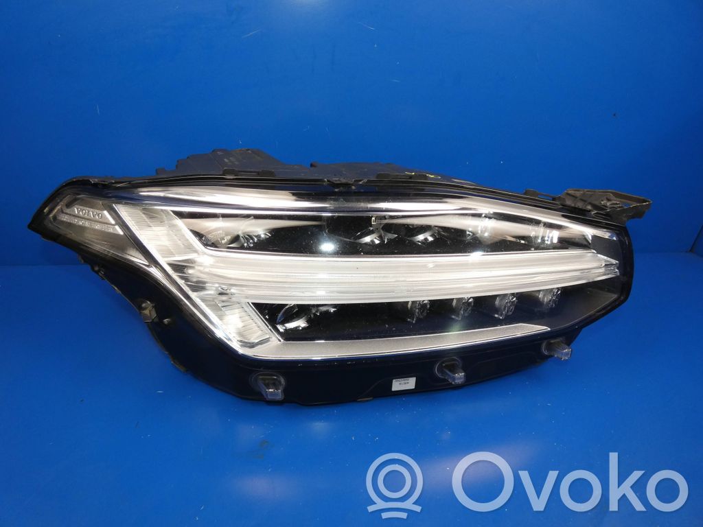 Volvo XC90 Scheinwerfer 