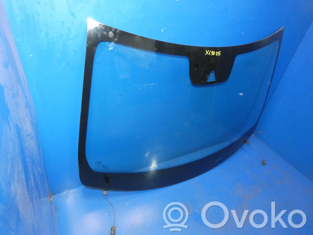 Volvo XC90 Front windscreen/windshield window 