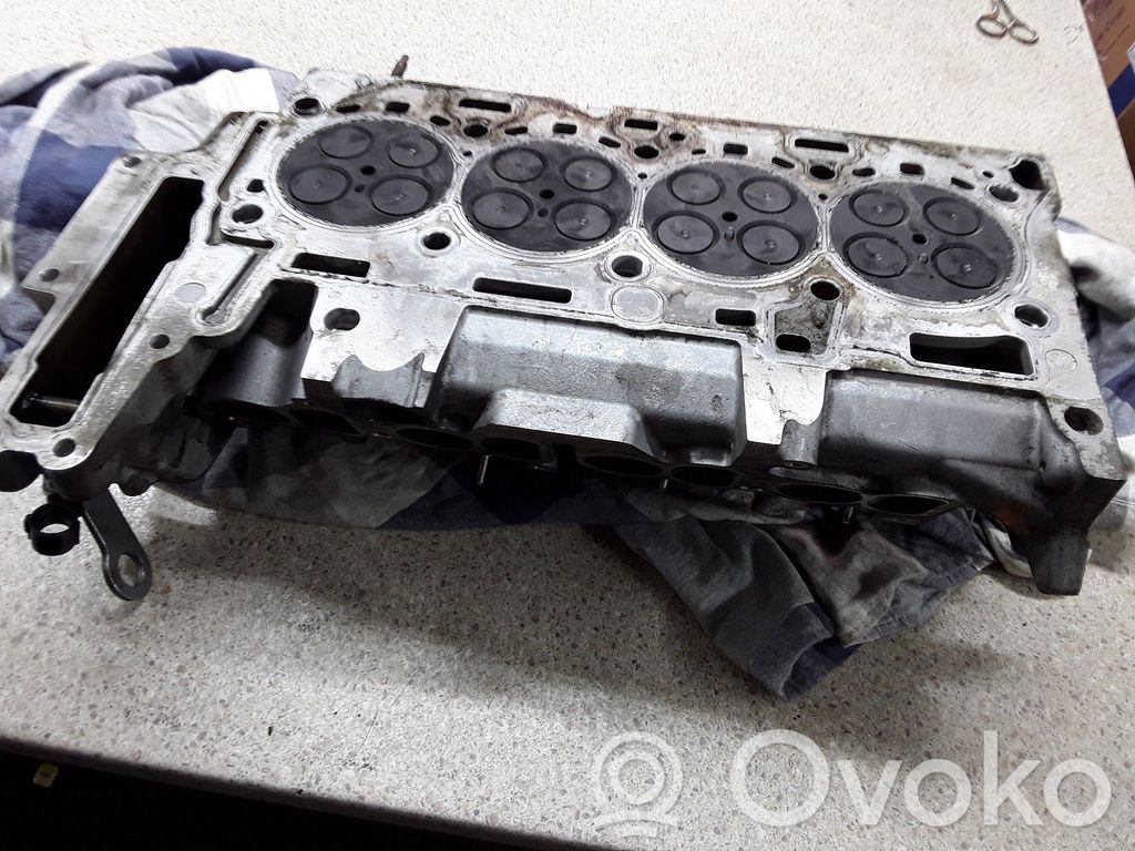 BMW 3 E90 E91 Engine head 