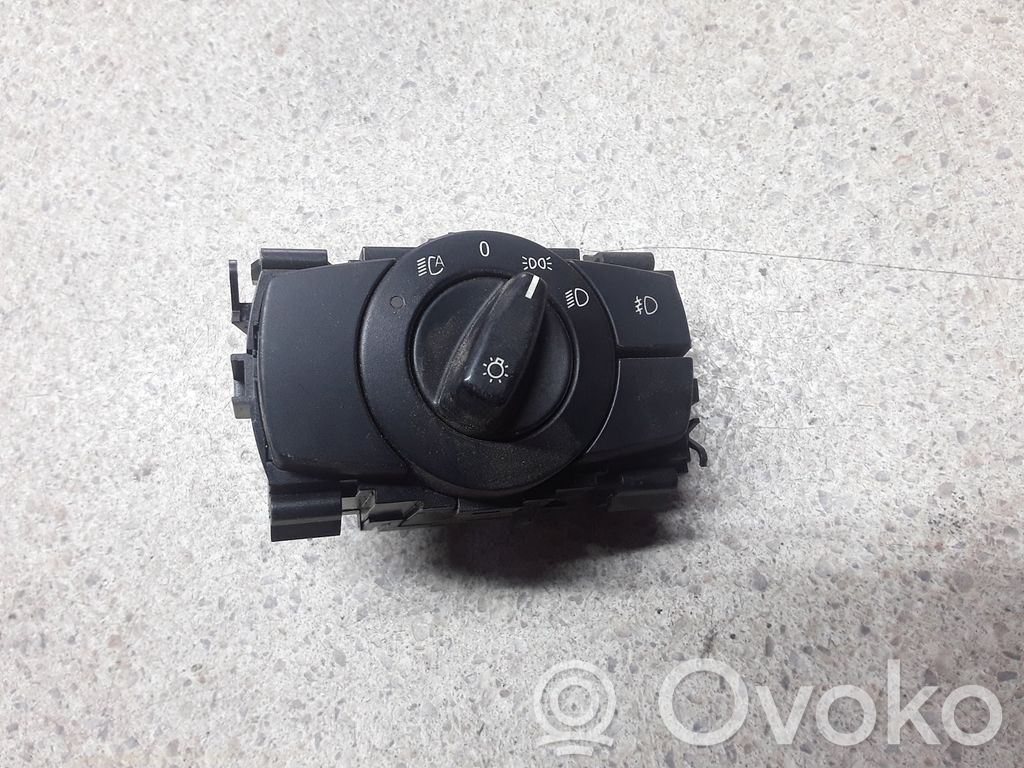 Light switch   9169410