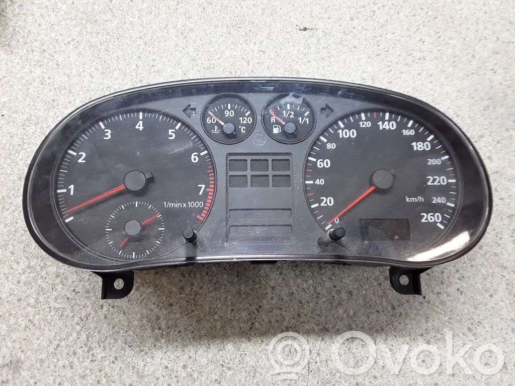 Audi A3 S3 8P Nopeusmittari (mittaristo) 