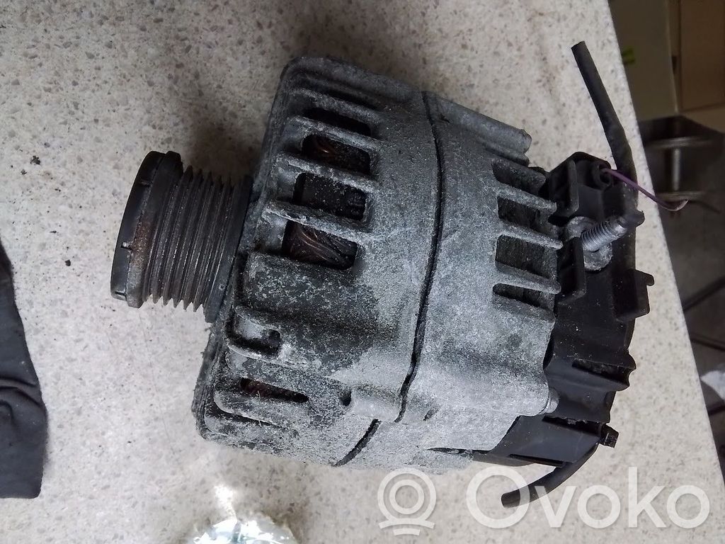 BMW 3 E90 E91 Generator/alternator 