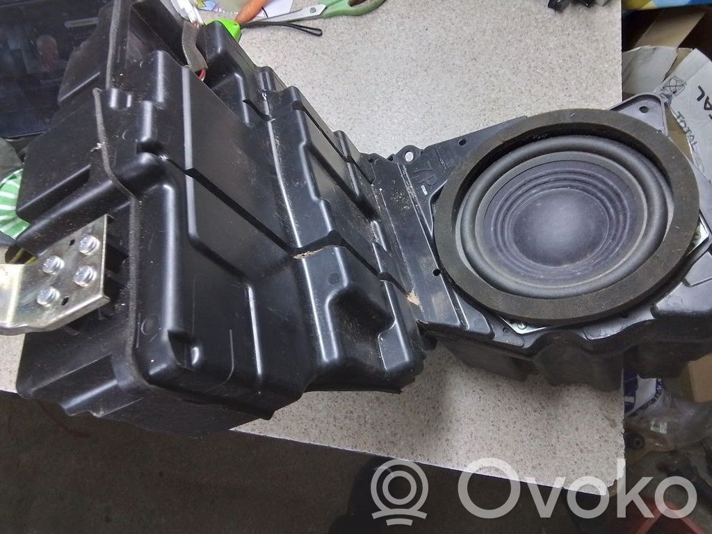 Lexus RX 450H Altavoz subwoofer 