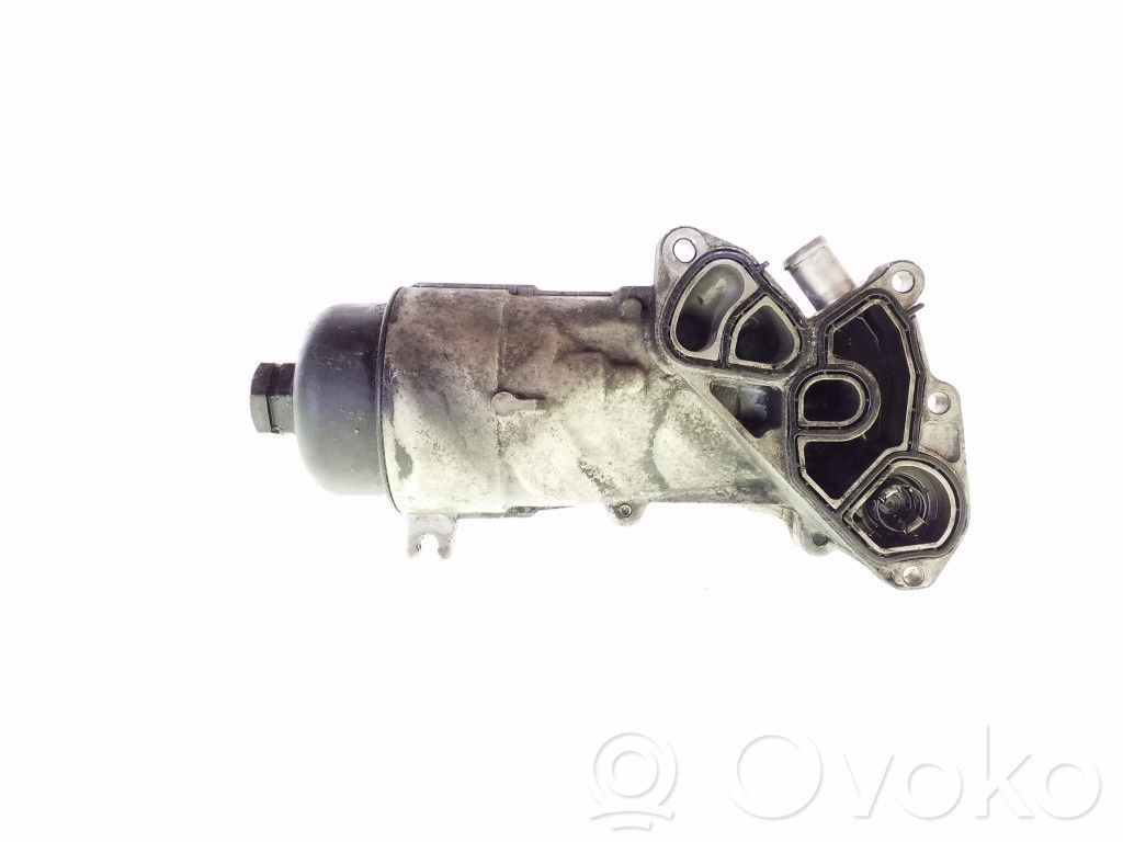 Peugeot 407 Oil filter mounting bracket 
