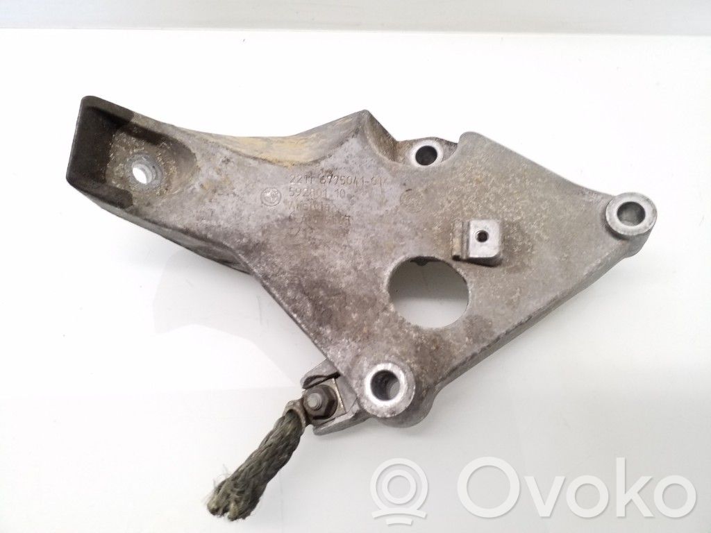 BMW 3 E90 E91 Engine mounting bracket 