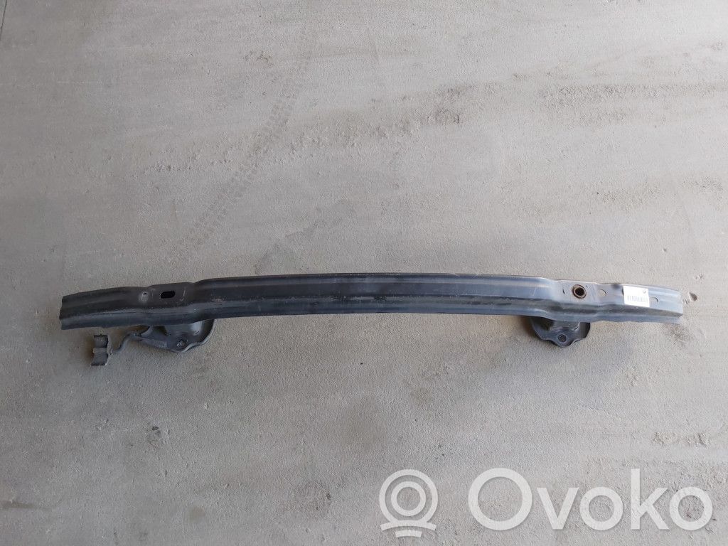 Aizmugurē bampera balka   7058467