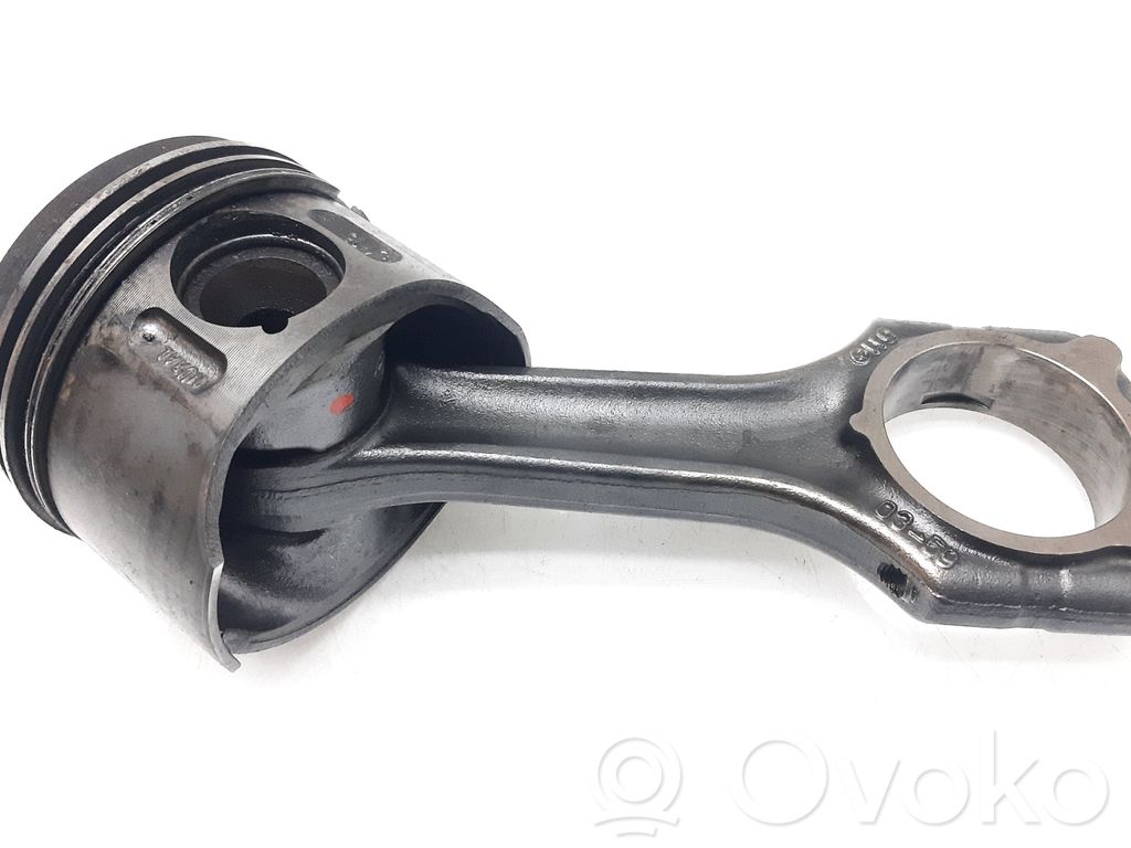 Mercedes-Benz E W211 Piston with connecting rod 
