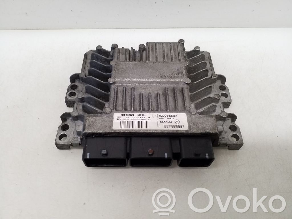 Renault Clio IV Engine control unit/module 
