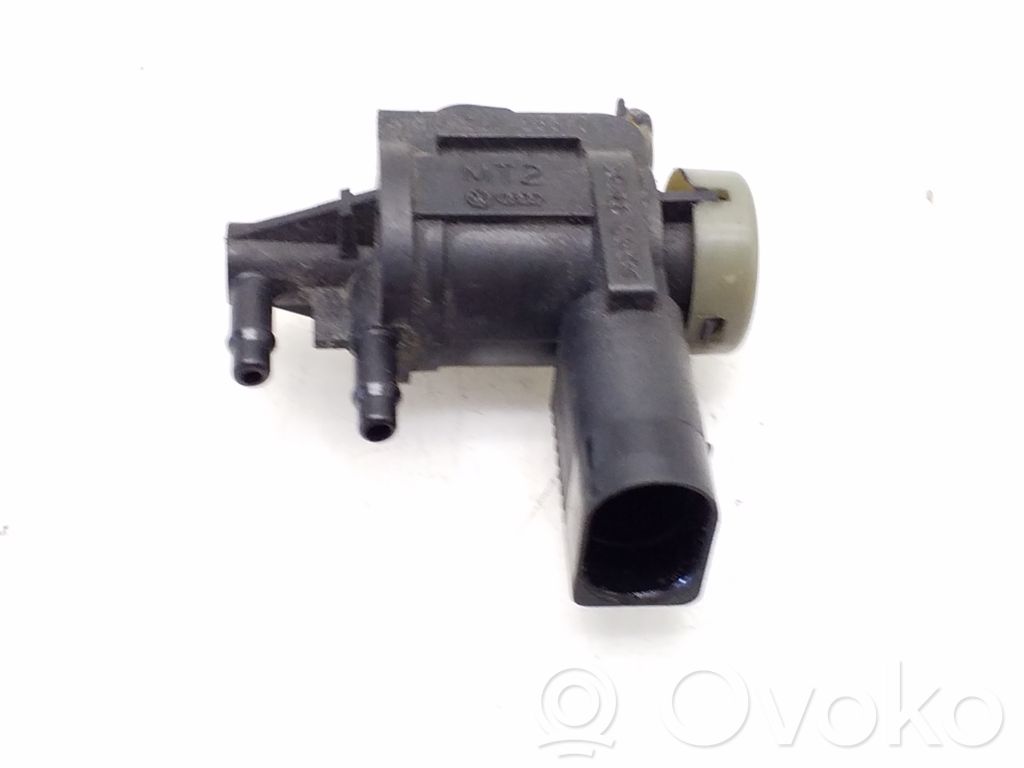 Volkswagen PASSAT B6 Electroválvula del turbo 