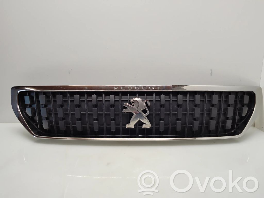 Peugeot Expert Etusäleikkö 