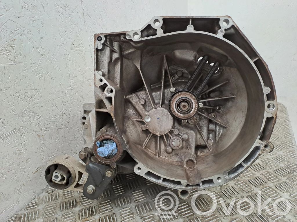 Ford Transit Courier Manual 5 speed gearbox 