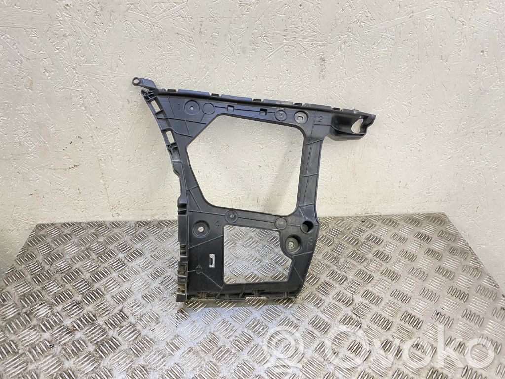 Bumper support mounting bracket corner   4M0807453