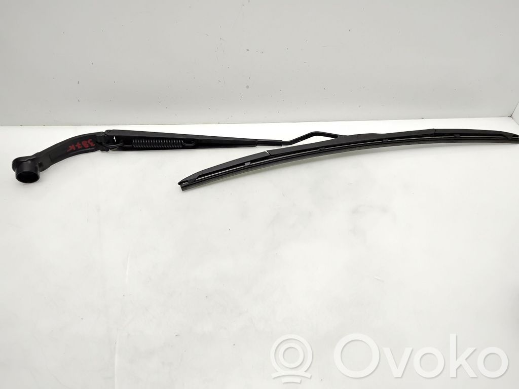 Mitsubishi Eclipse Cross Escobilla del limpiaparabrisas, delantero 