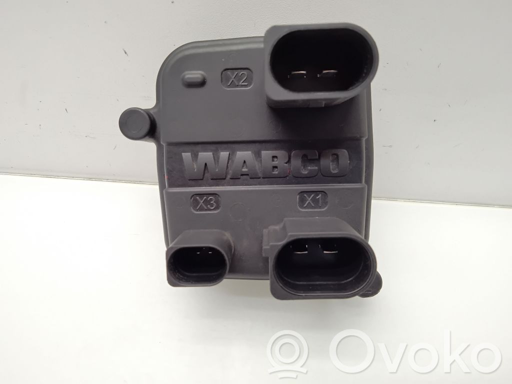 Porsche Panamera (971) Suspension control unit/module 