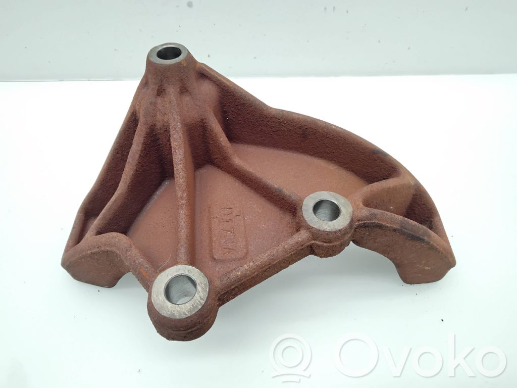 Ford Transit Custom Engine mounting bracket 