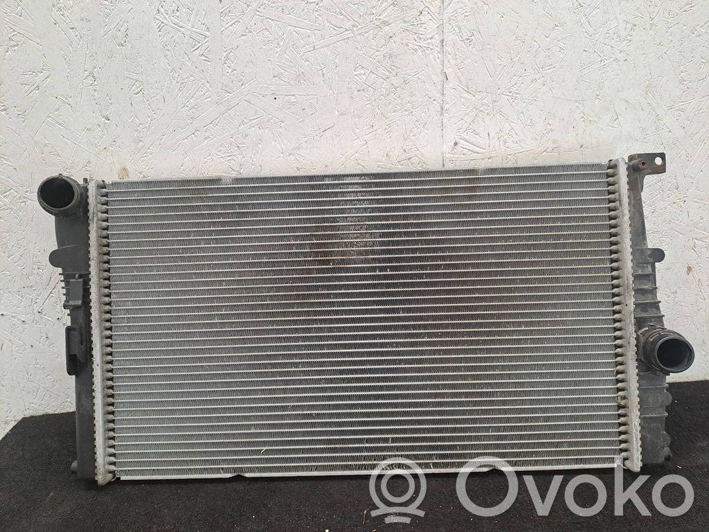 BMW 1 F20 F21 Aušinimo skysčio radiatorius 