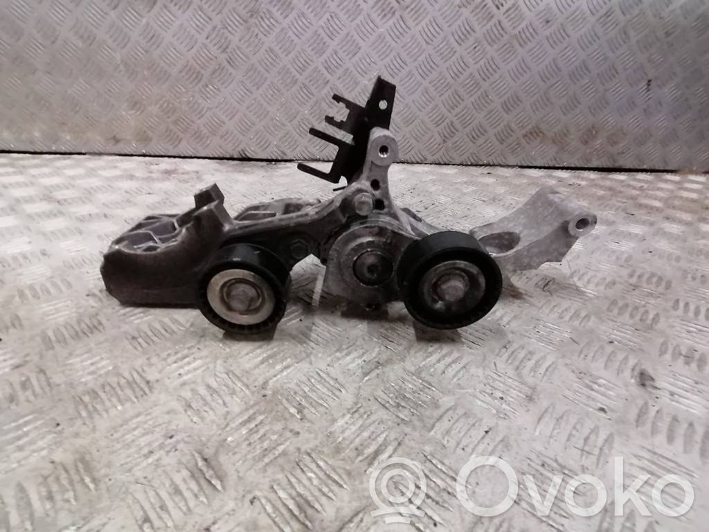 Chevrolet Trax Generator/alternator bracket 