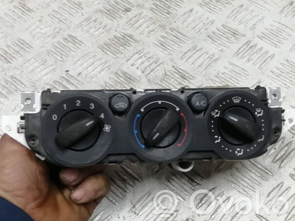 Ford Focus Climate control unit 
