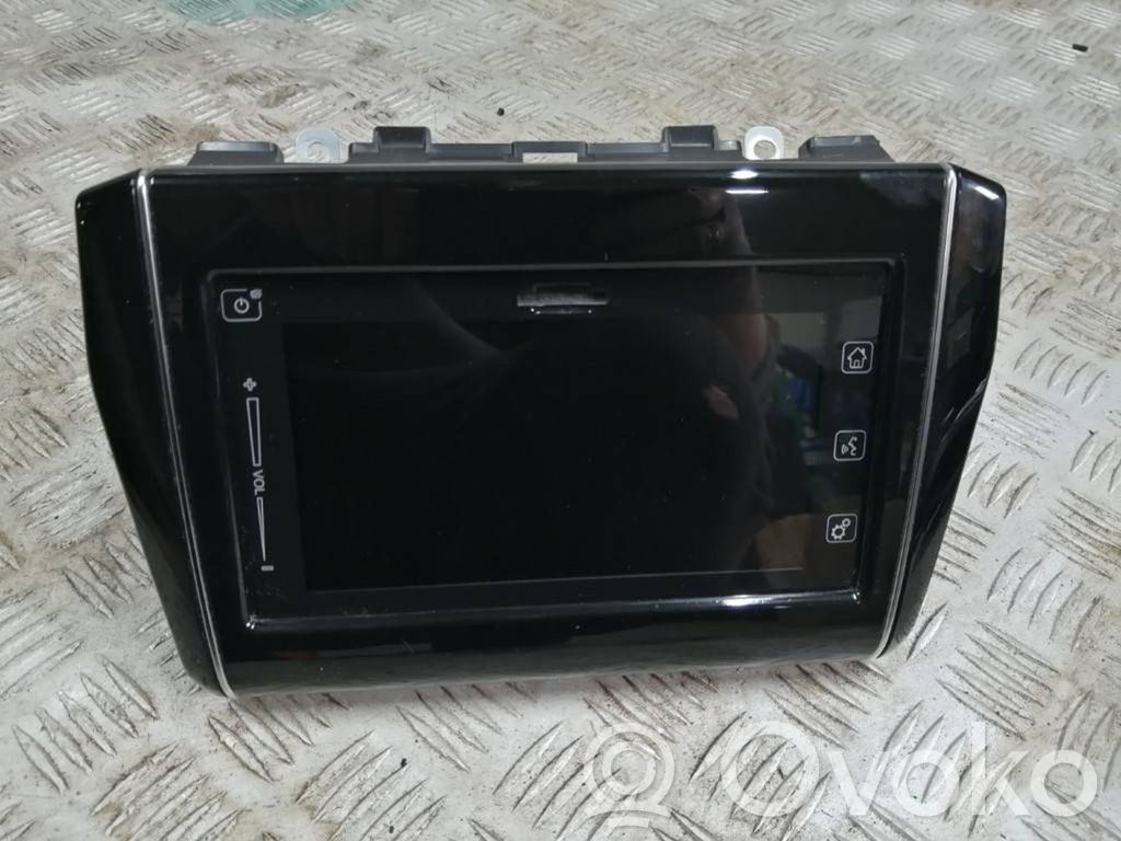 Suzuki Swift III Panel / Radioodtwarzacz CD/DVD/GPS 