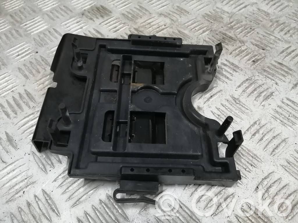 Opel Corsa E Battery bracket 