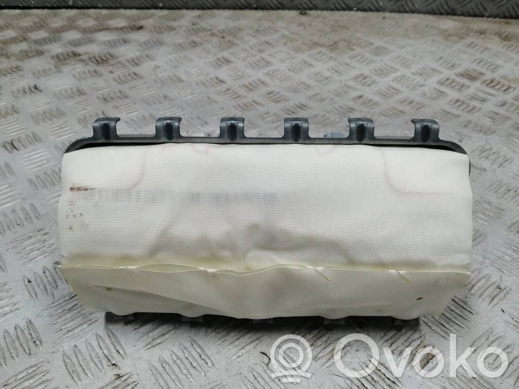 Fiat 500X Keleivio oro pagalvė 