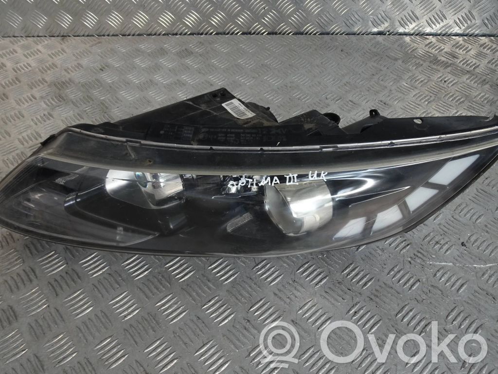 Scheinwerfer   921012T451
