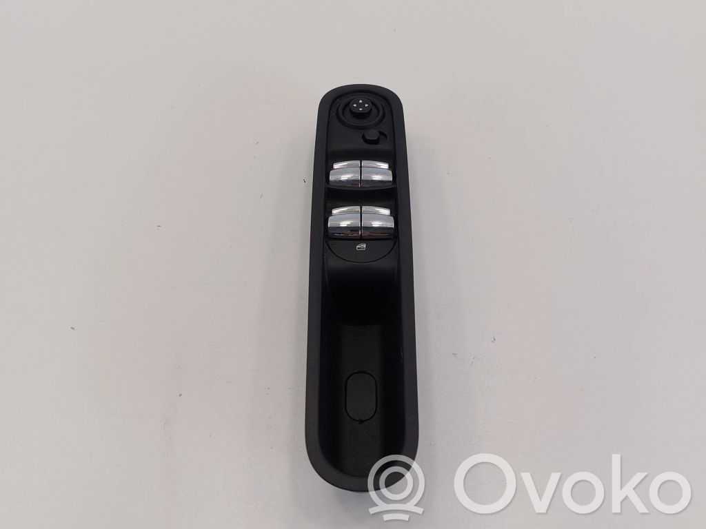 Mini Cooper Countryman R60 Electric window control switch 