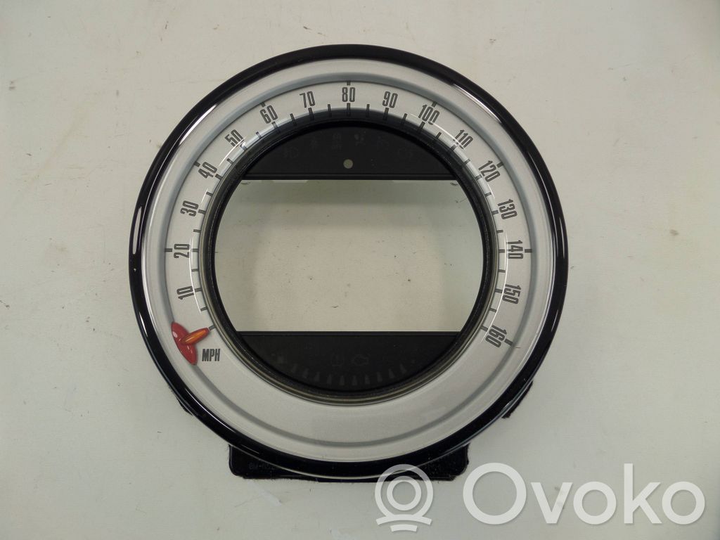 Mini Cooper Countryman R60 Speedometer (instrument cluster) 