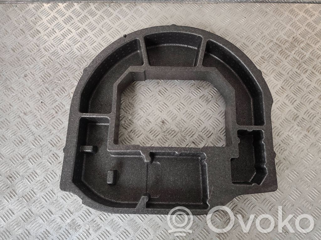 Audi A1 Tool box 