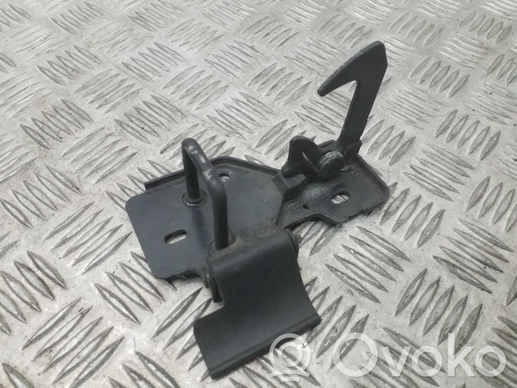 Engine bonnet/hood lock/latch loop/hook   5P0823480