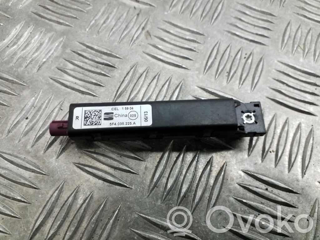 Seat Leon (5F) Antenos stiprintuvas 
