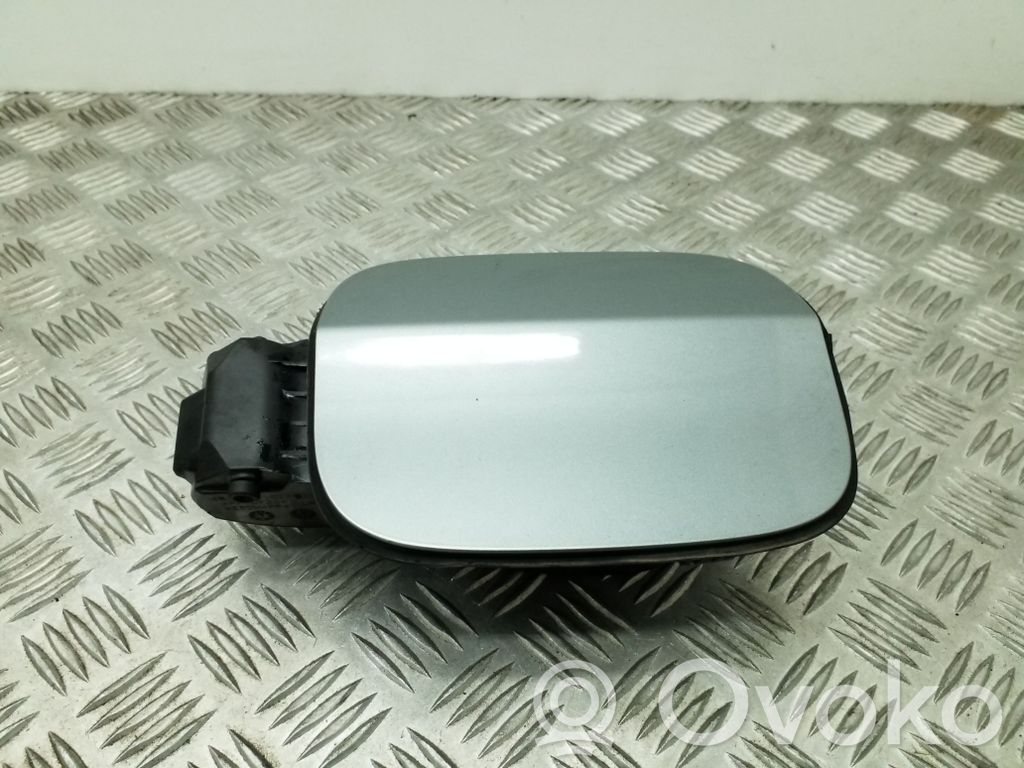 Audi A4 S4 B8 8K Klapka wlewu paliwa 