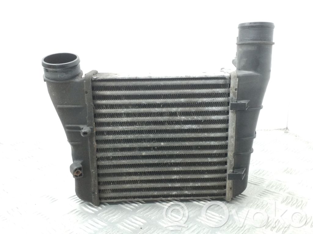 Radiador intercooler   8E0145805AA,038906051C