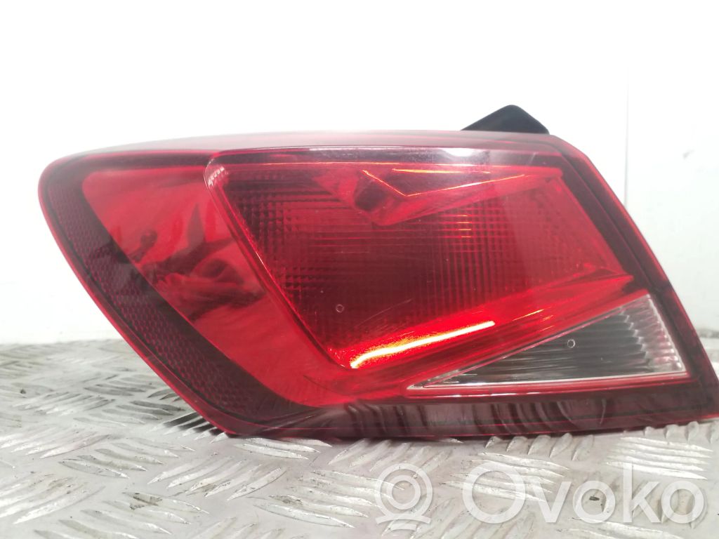 Seat Leon (5F) Aizmugurējais lukturis virsbūvē 