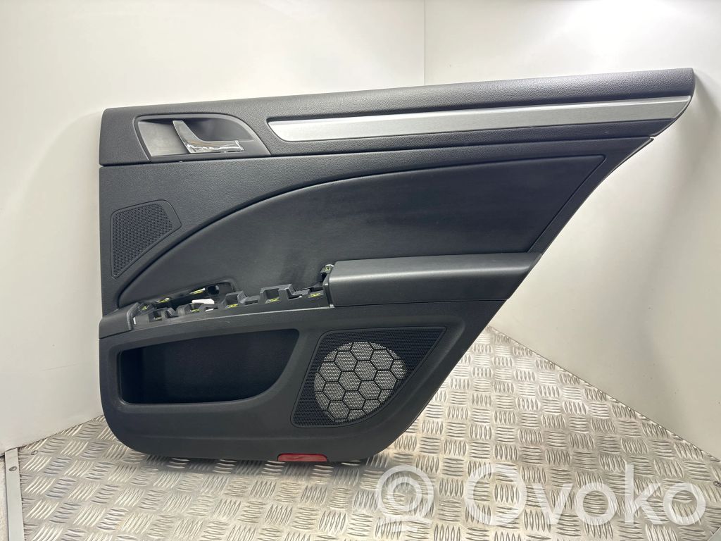 Skoda Superb B6 (3T) Boczki / Poszycie drzwi tylnych 