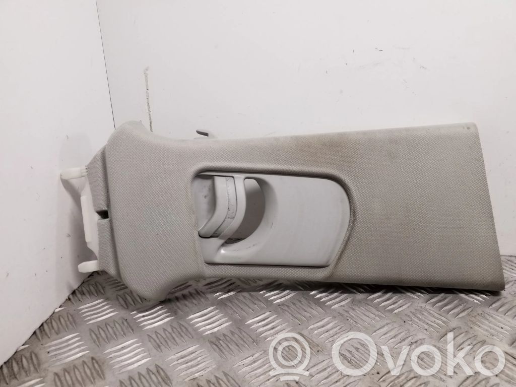 Audi Q3 8U Pilar (B) (superior) 