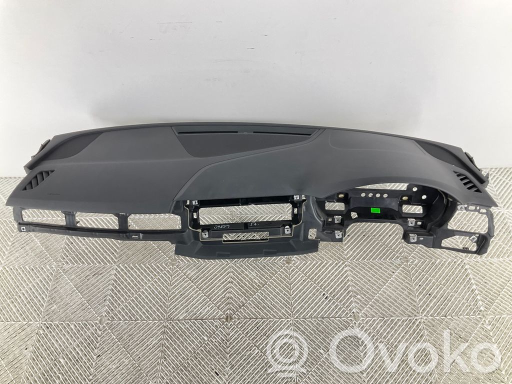 Audi A4 S4 B9 Panelė 
