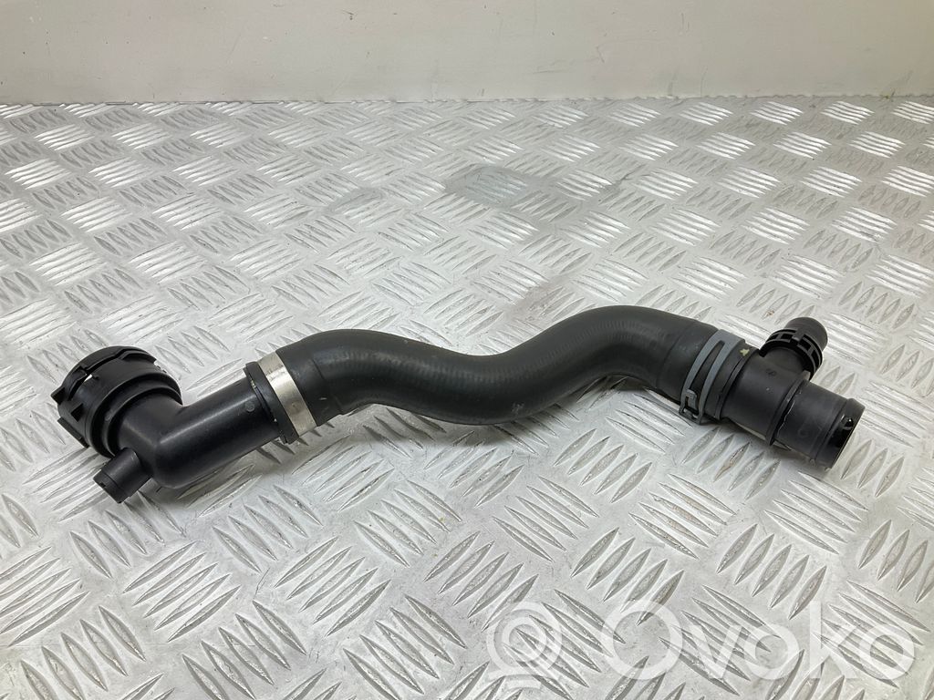 Audi A4 S4 B9 Engine coolant pipe/hose 