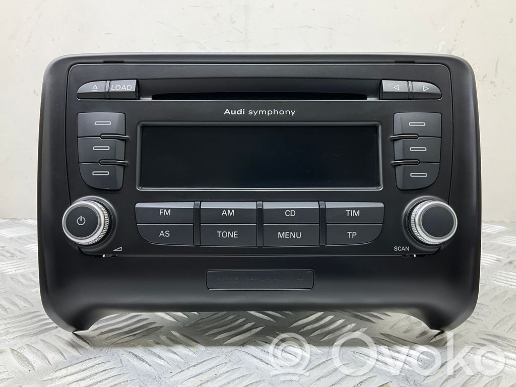 Panel / Radioodtwarzacz CD/DVD/GPS   8J0035195G