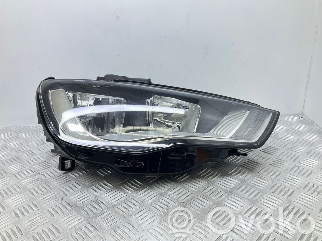 Audi A3 S3 8V Headlight/headlamp 