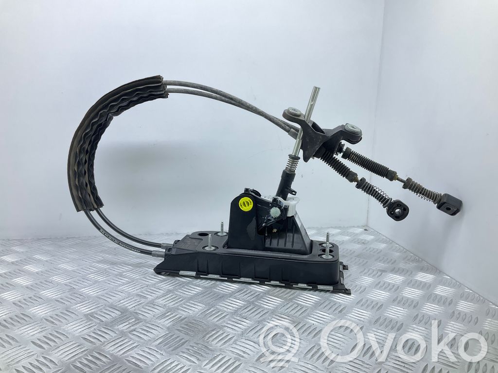Skoda Kamiq Pavarų perjungimo mechanizmas (kulisa) 