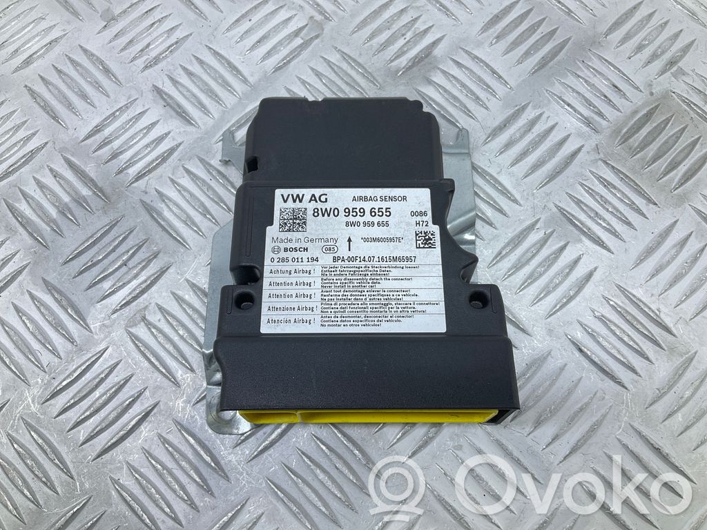 Audi A4 S4 B9 Airbag control unit/module 