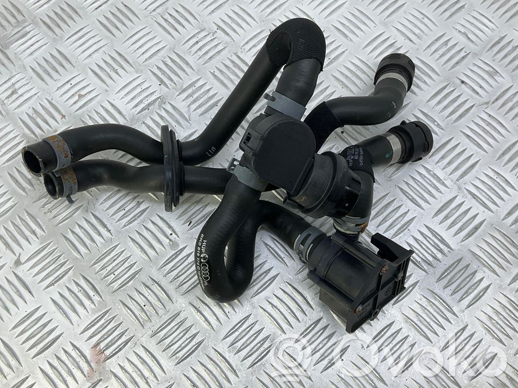 Audi A5 8T 8F Conductă/furtun lichid de răcire motor 