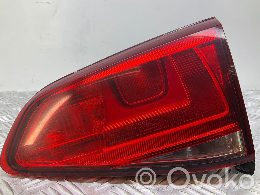 Volkswagen Golf VII Lampă spate în capacul portbagajului 