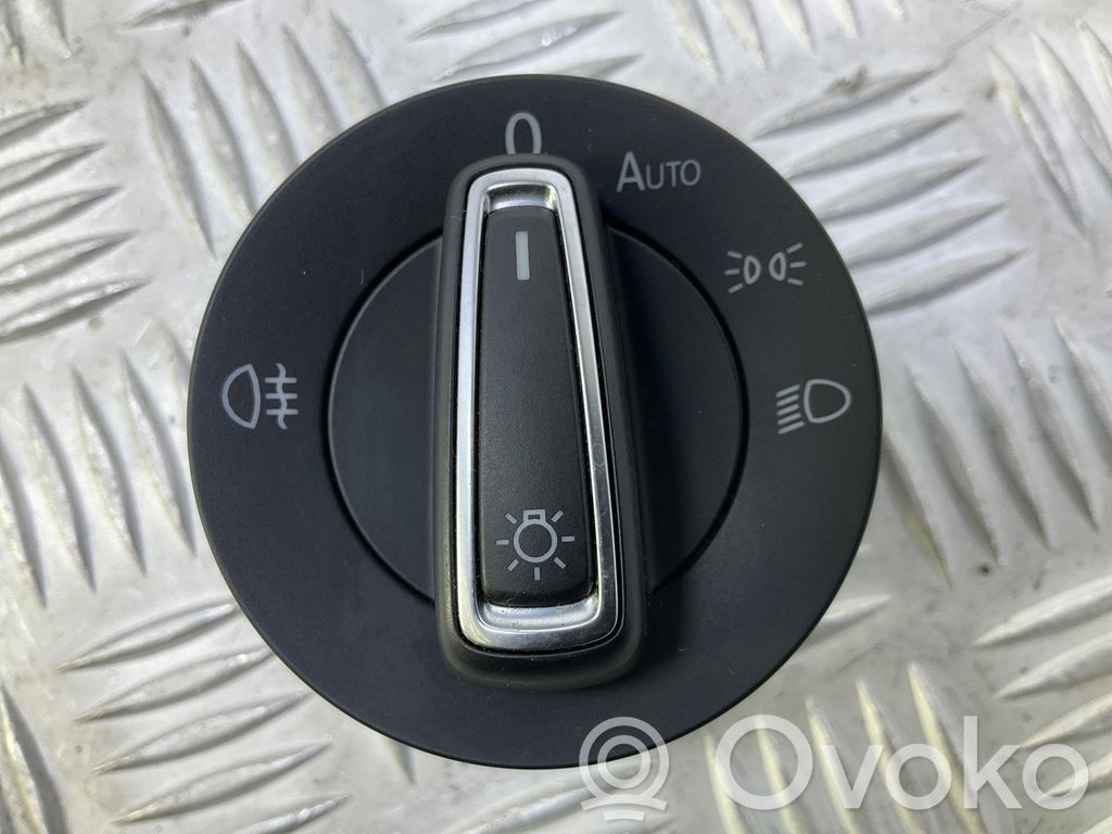 Volkswagen Golf VII Interruptor de luz 