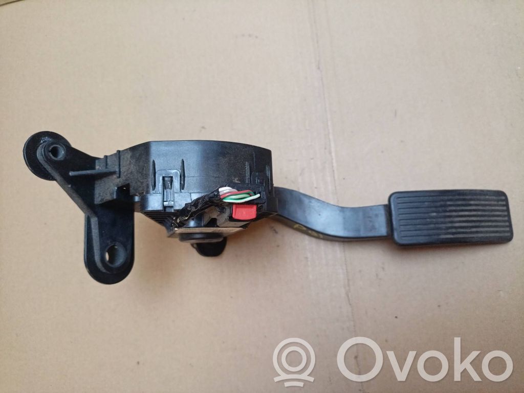 Akceleratoriaus pedalas   DT439F836AB
