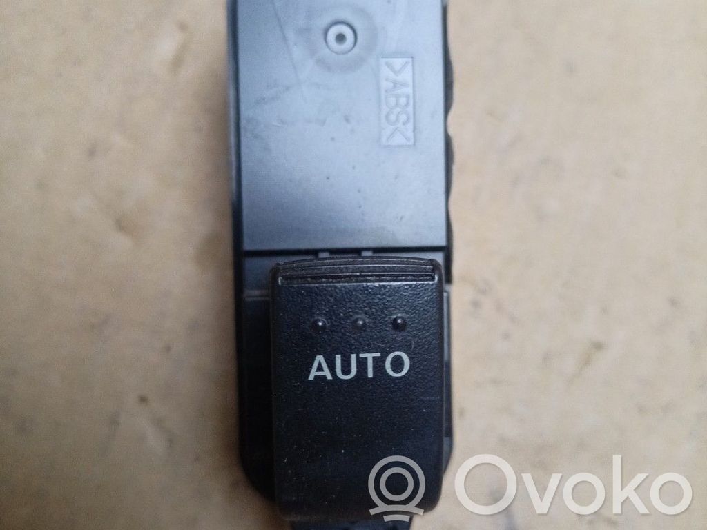 Electric window control switch   TD11SW420