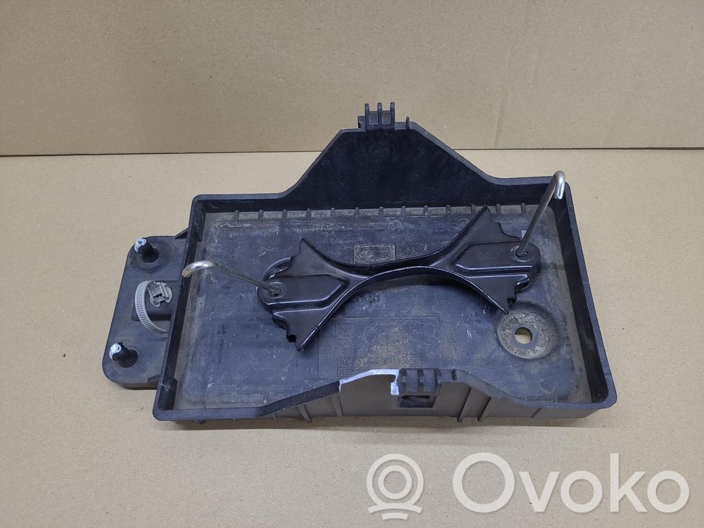 Batteriehalterung   KE7056041