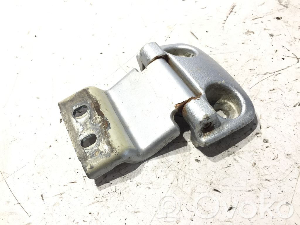 Loading door upper hinge   B986,B98611