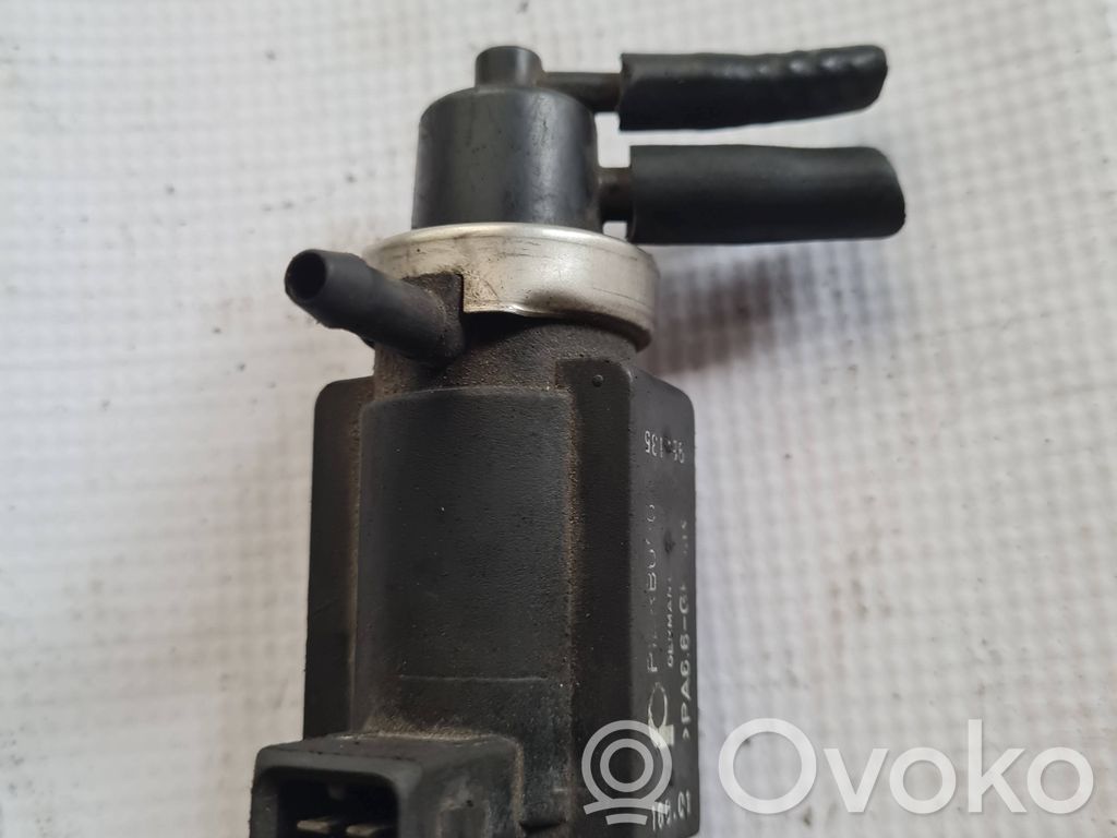 Audi A4 S4 B5 8D Electroválvula del turbo 